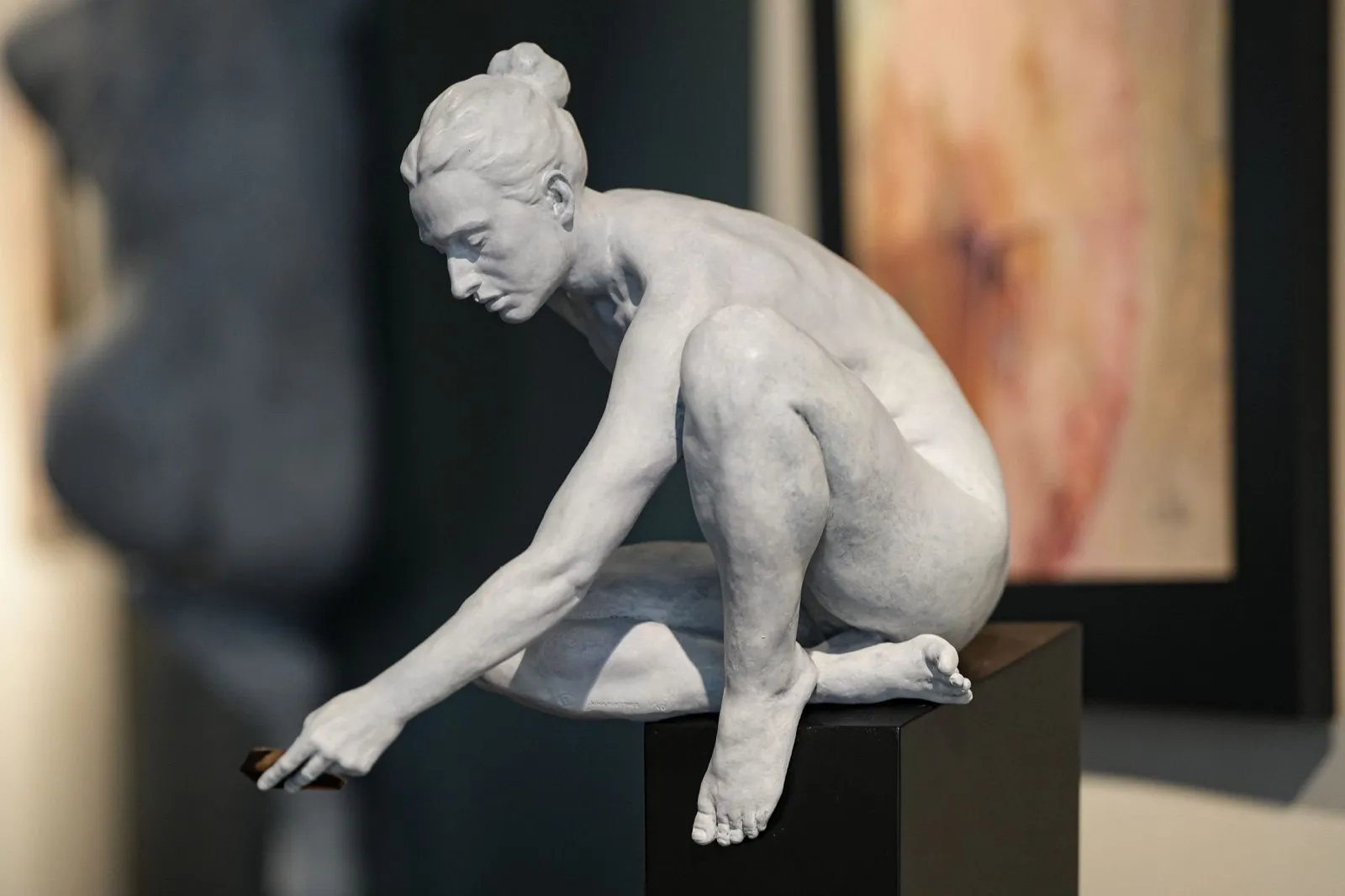 Missing piece, bronze de Jana Büttner, 2025, 32 × 37 × 24 cm, Galerie Calderone