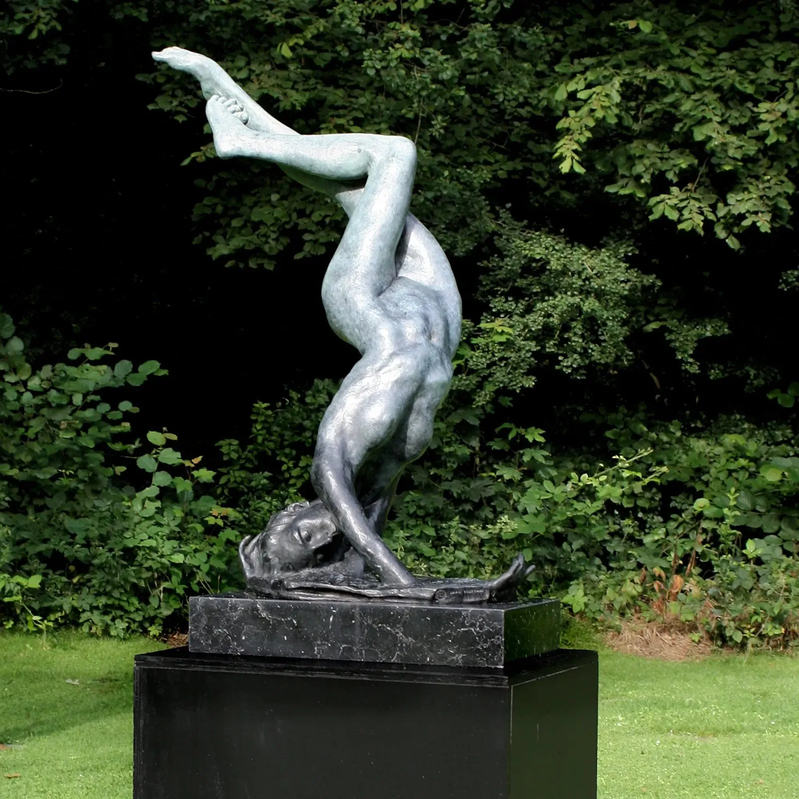 Awakening, bronze de Jana Büttner, Galerie Calderone