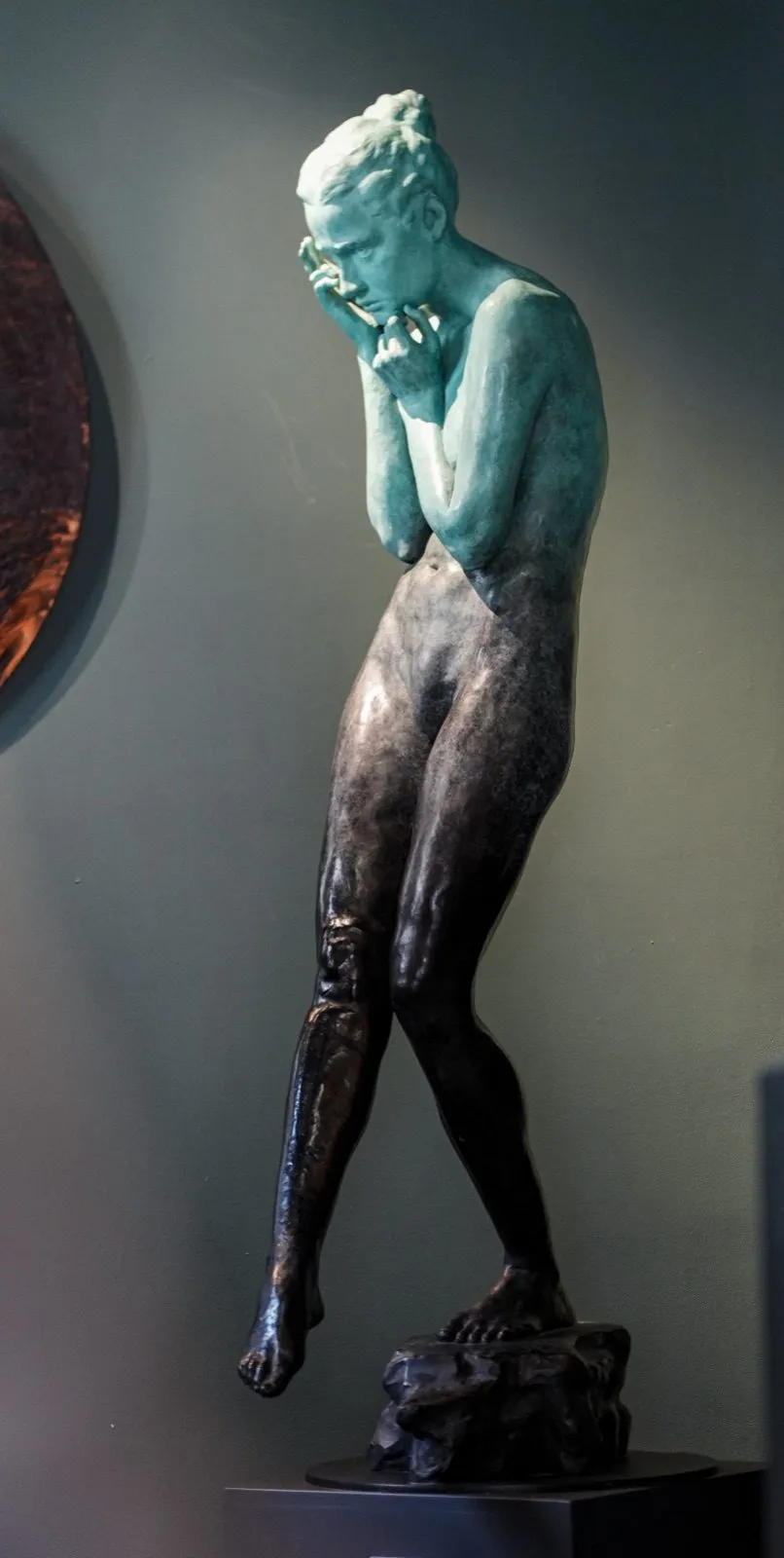 Vision, bronze de Jana Büttner, 2023, 165 × 40 × 70 cm, Galerie Calderone